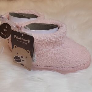 NWT BearPaw Soft Pink Kids Booties. Size 6